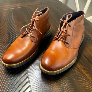 Cole Haan Original Grand Chukka Boot, Excellent Condition, like new.